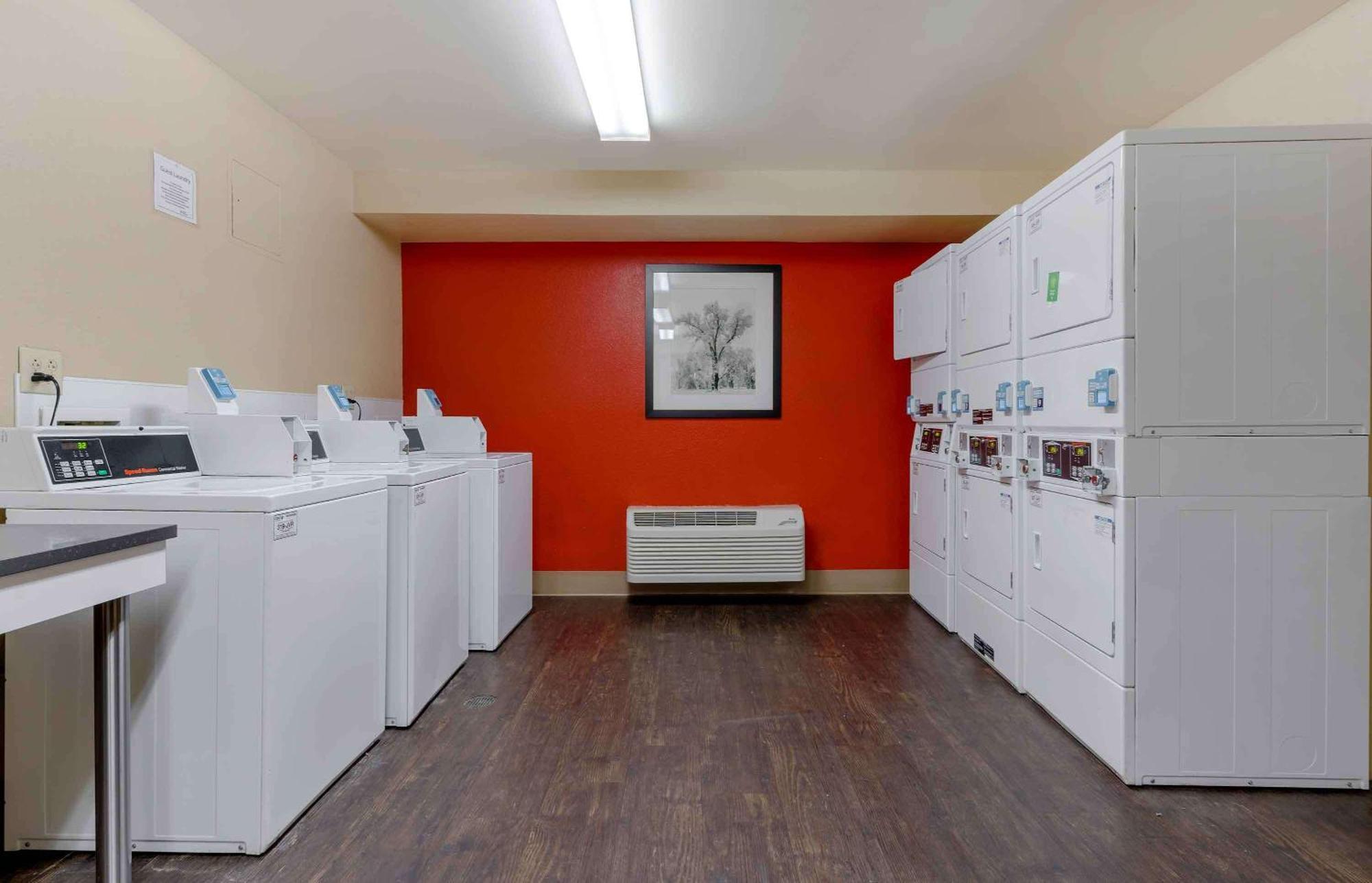 Extended Stay America Suites - Pittsburgh - Airport Imperial Екстер'єр фото